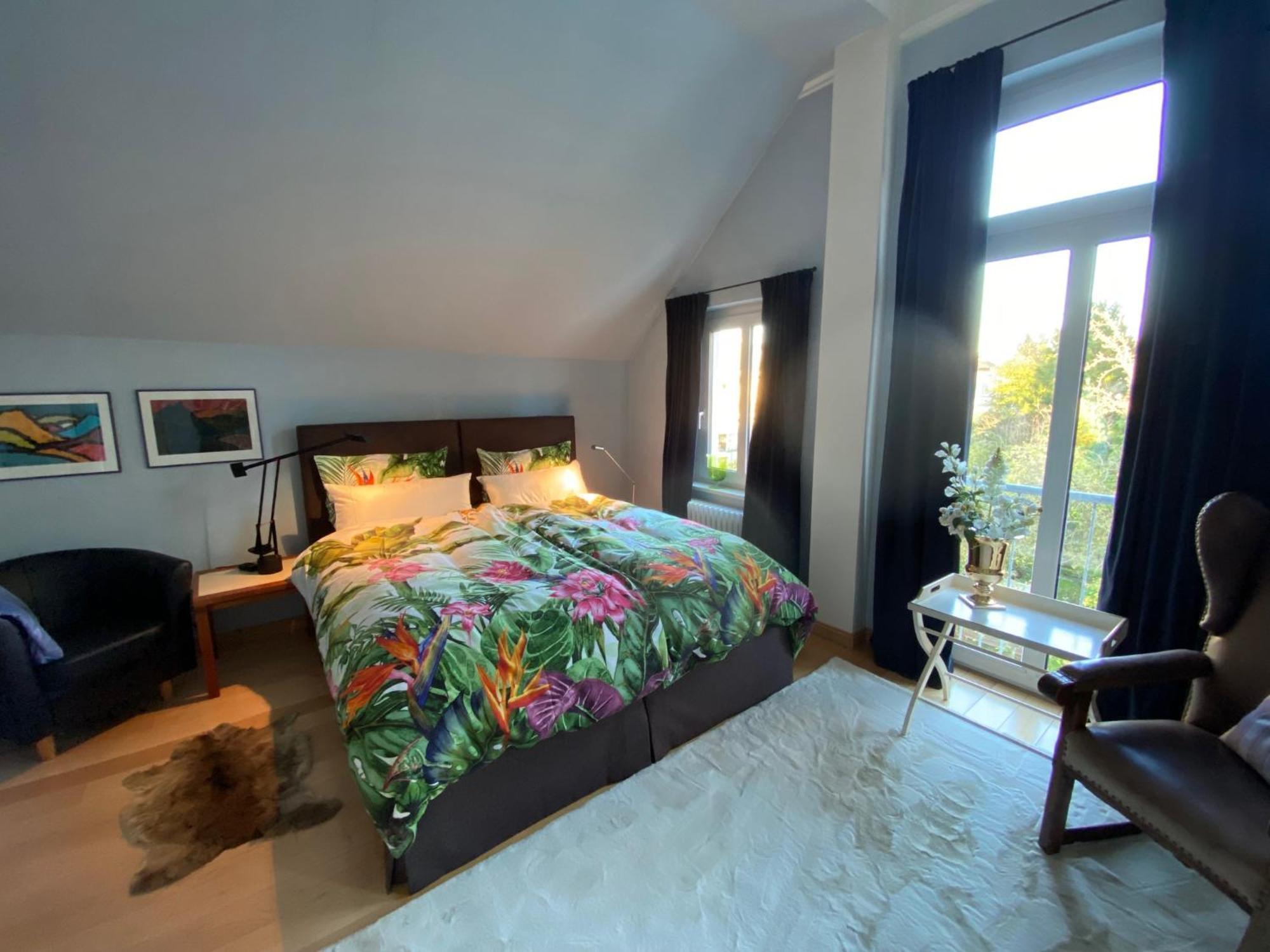 Ruhige Wohnung In Zentral Gelegener Gruenderzeitvilla Oldenburg Esterno foto